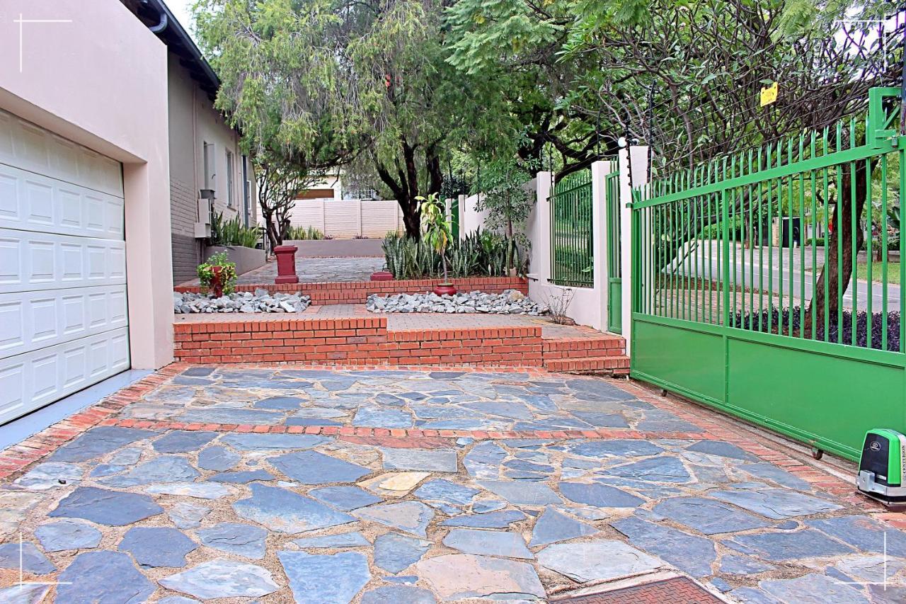 The Global Link Hub Hotel Pretoria-Noord Exterior foto
