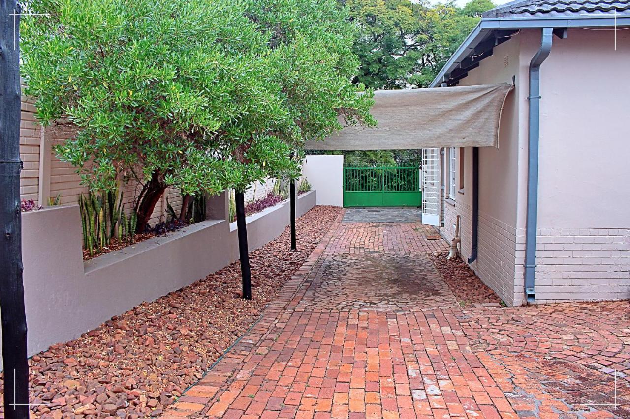 The Global Link Hub Hotel Pretoria-Noord Exterior foto